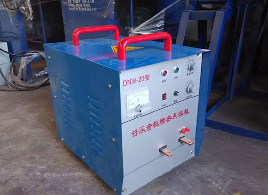 3D板補網(wǎng)機